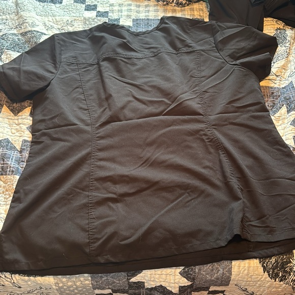 Scrub Top - Picture 3 of 3